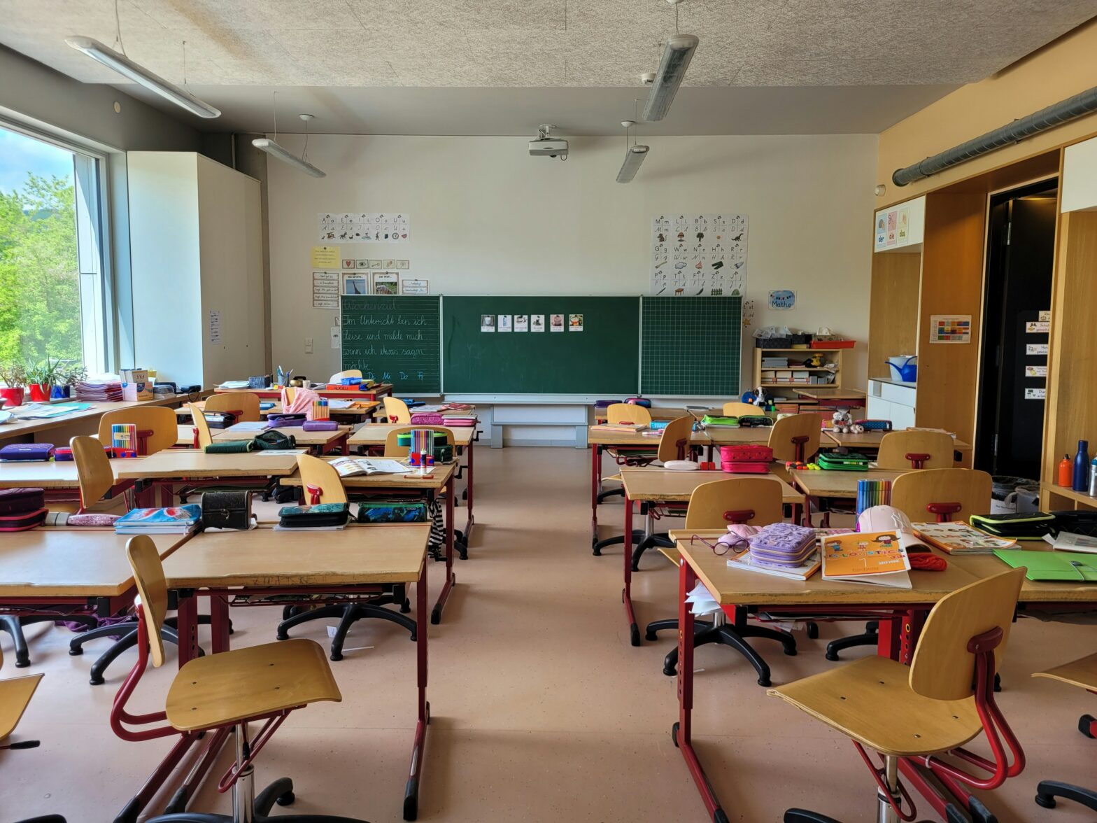 cleaning equipment for schools